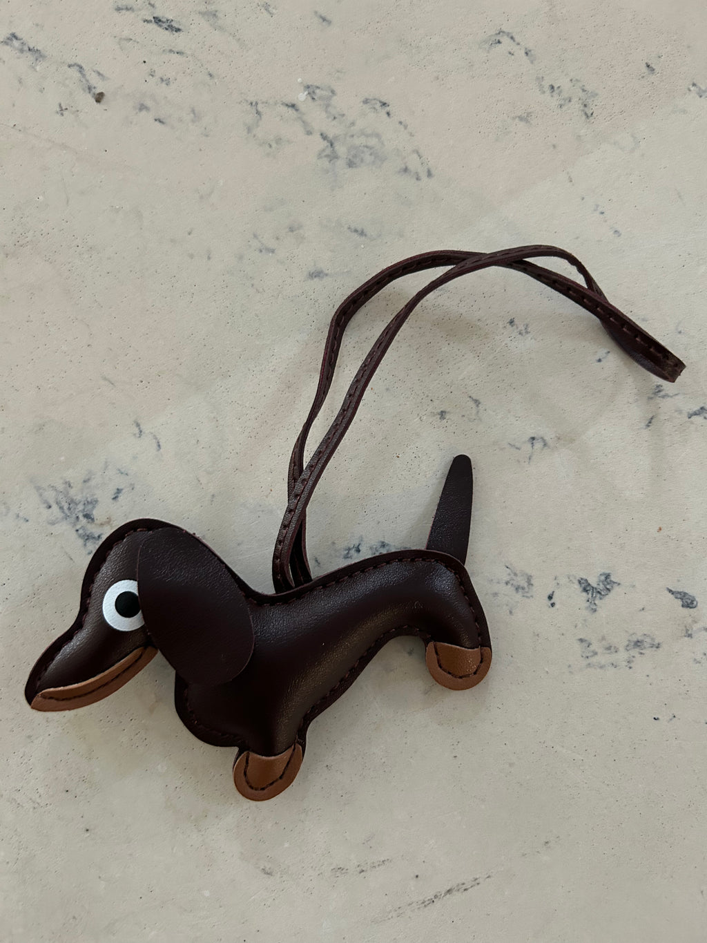 Weenie Charm (Brown)